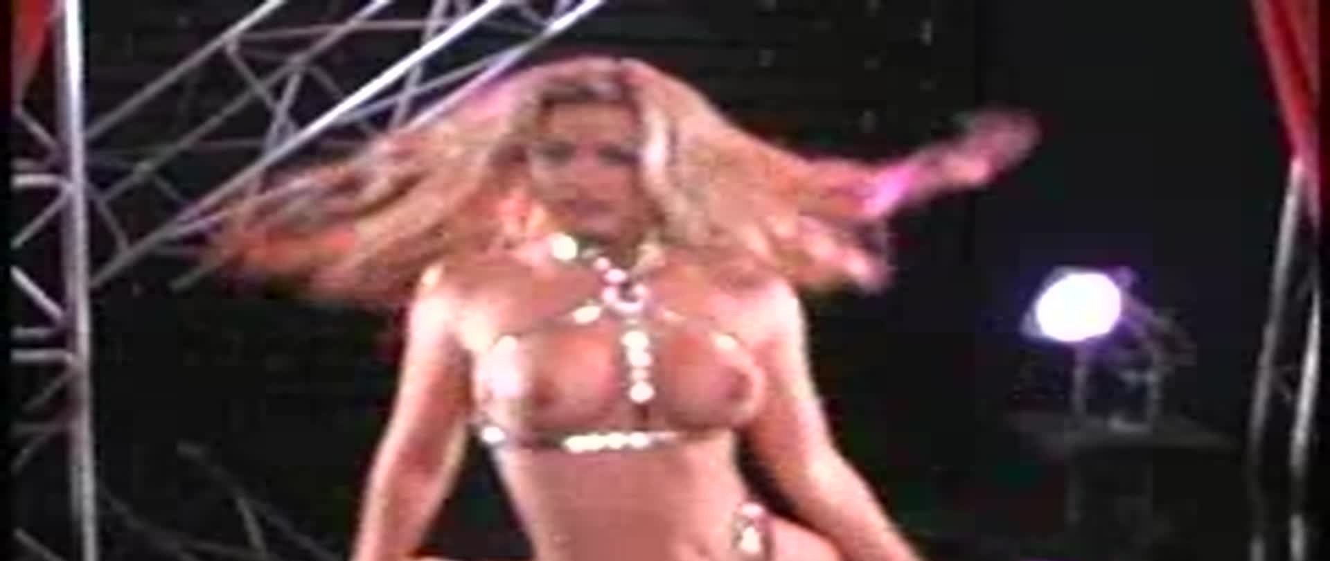 Natasha Bernasek - Cyber Girl of the Month - December 2001 - 4