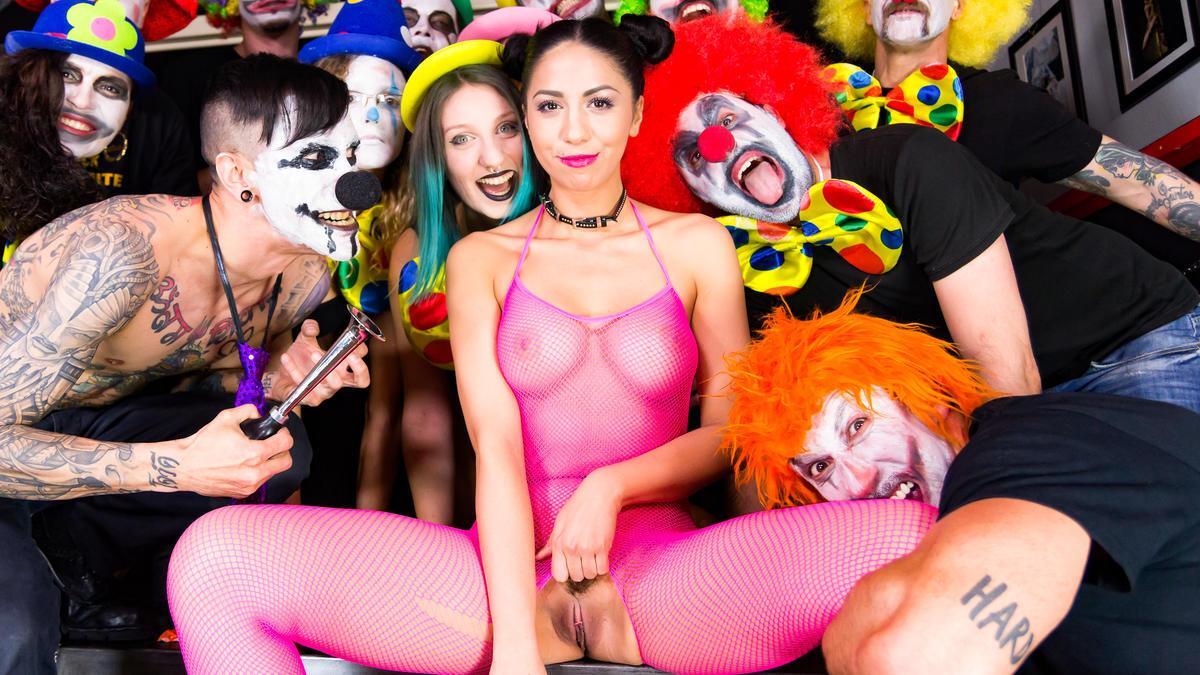 Intense Clown Bdsm Group Torture With Gorgeous Romanian Julia De Lucia