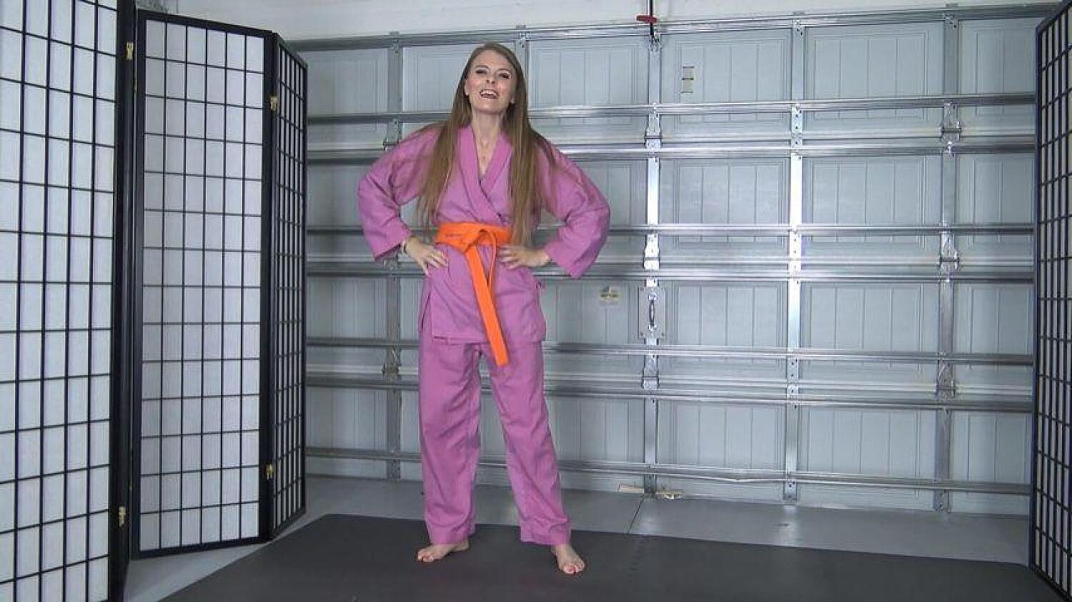 Kitty Karate Ballbusting In The Dojo