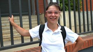 18 Anos, Ni Metro Y Medio Y Estudiante 100 X 100. Queen Cobra, La Malota Con Gafas Y Conito Xxs A La Caza De Pollones Xxl