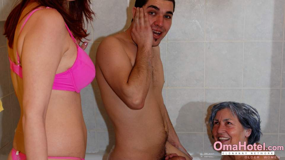 Granny Heidi Enjoying Sex with Young Couple