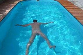 Chicks Reality At Pool