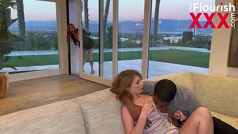 Early Look Lauren Catches Isiah Macking on Ginger