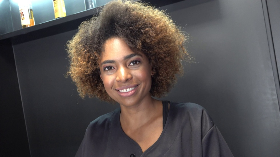 Black Sexy Hairdresser