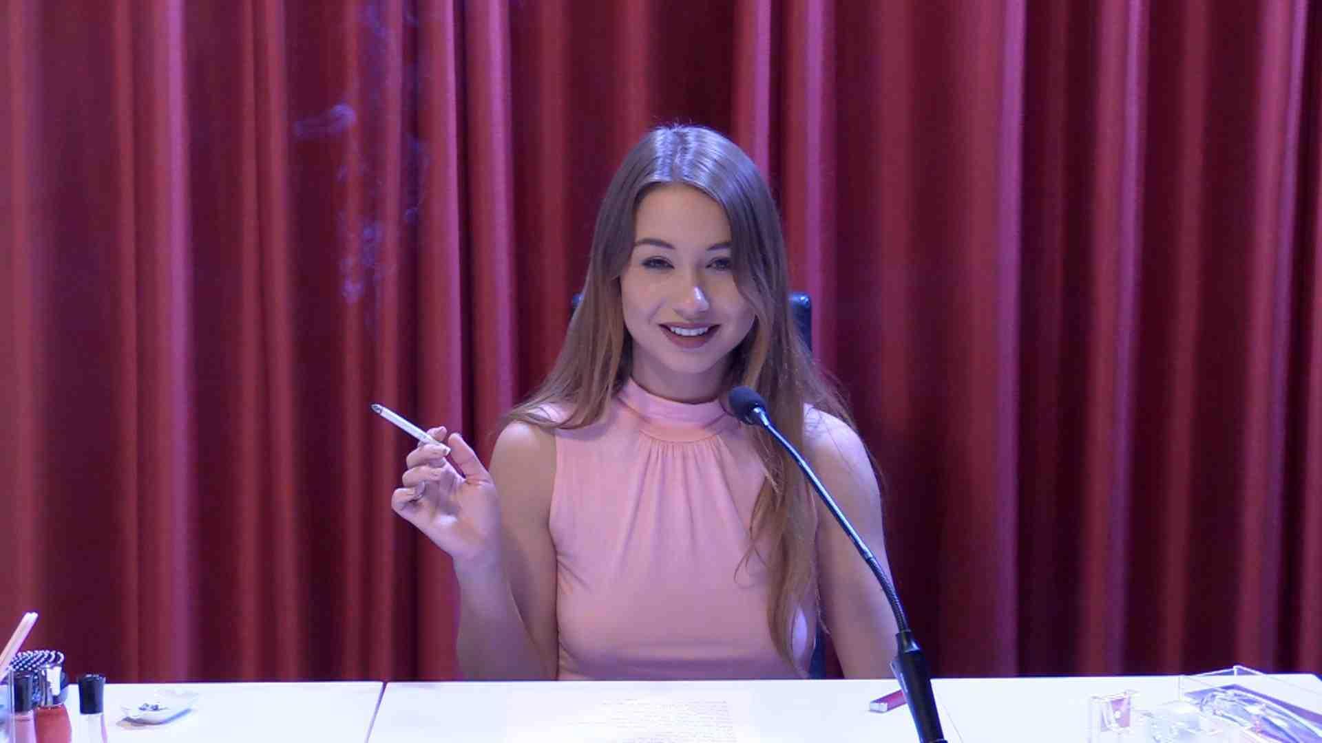 Taylor Sands 2