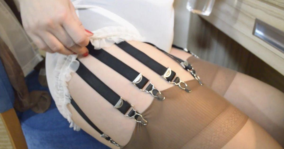 Dressed In Classic Style Of The 50s Of The Xxth Century, Including Genuine Seamed Stockings, Nylon Panties And Bullet Bra