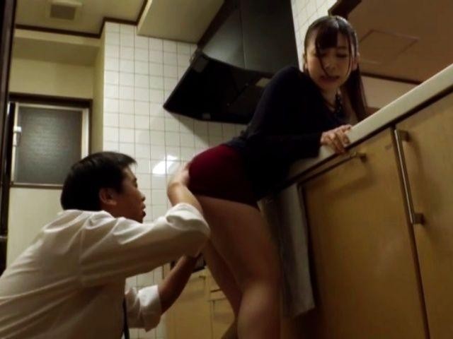 Babe in a Mini Skirt Got Cum in Mouth
