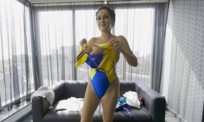 Bonnie - Swimsuit Change Part 2