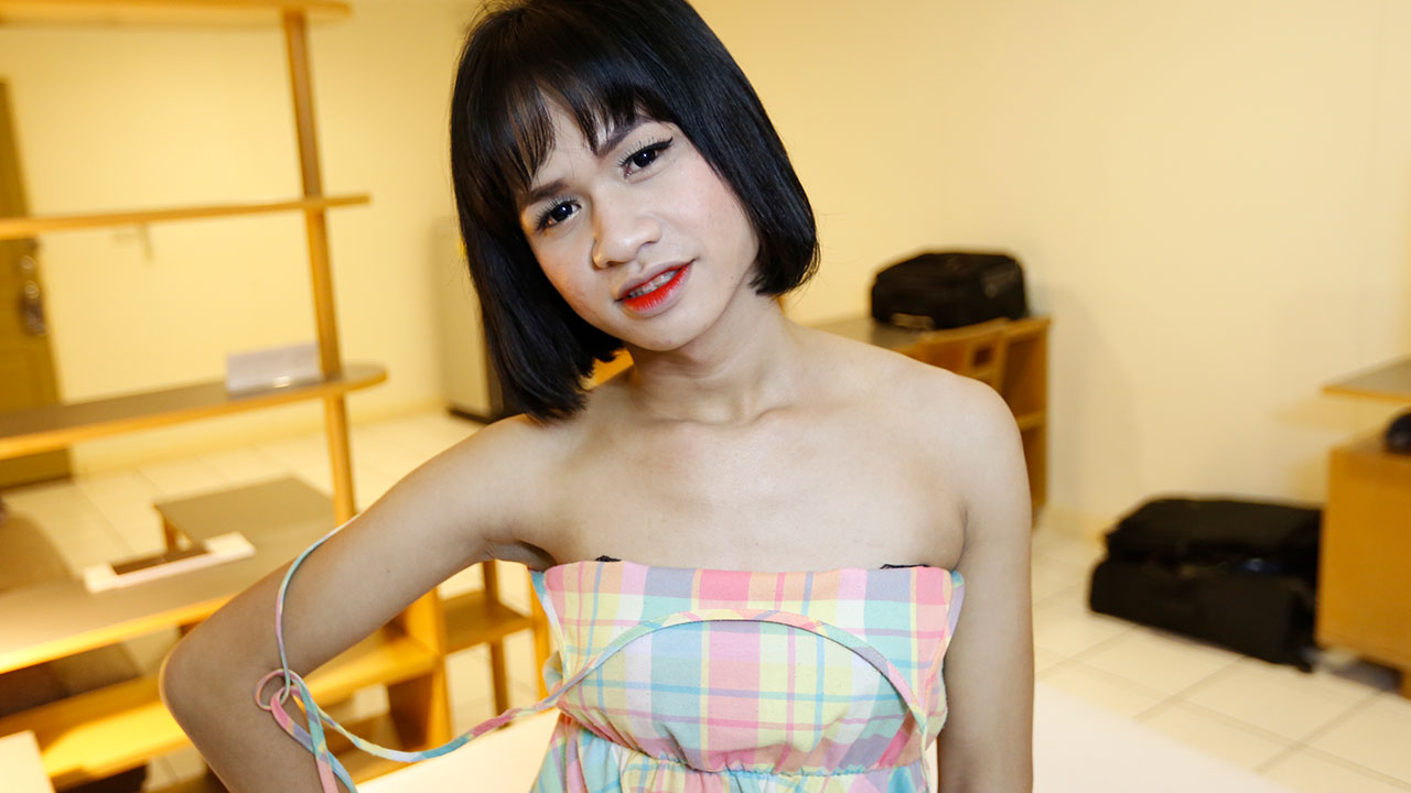 Slutty Shemale Teen That Sucks Like No Other