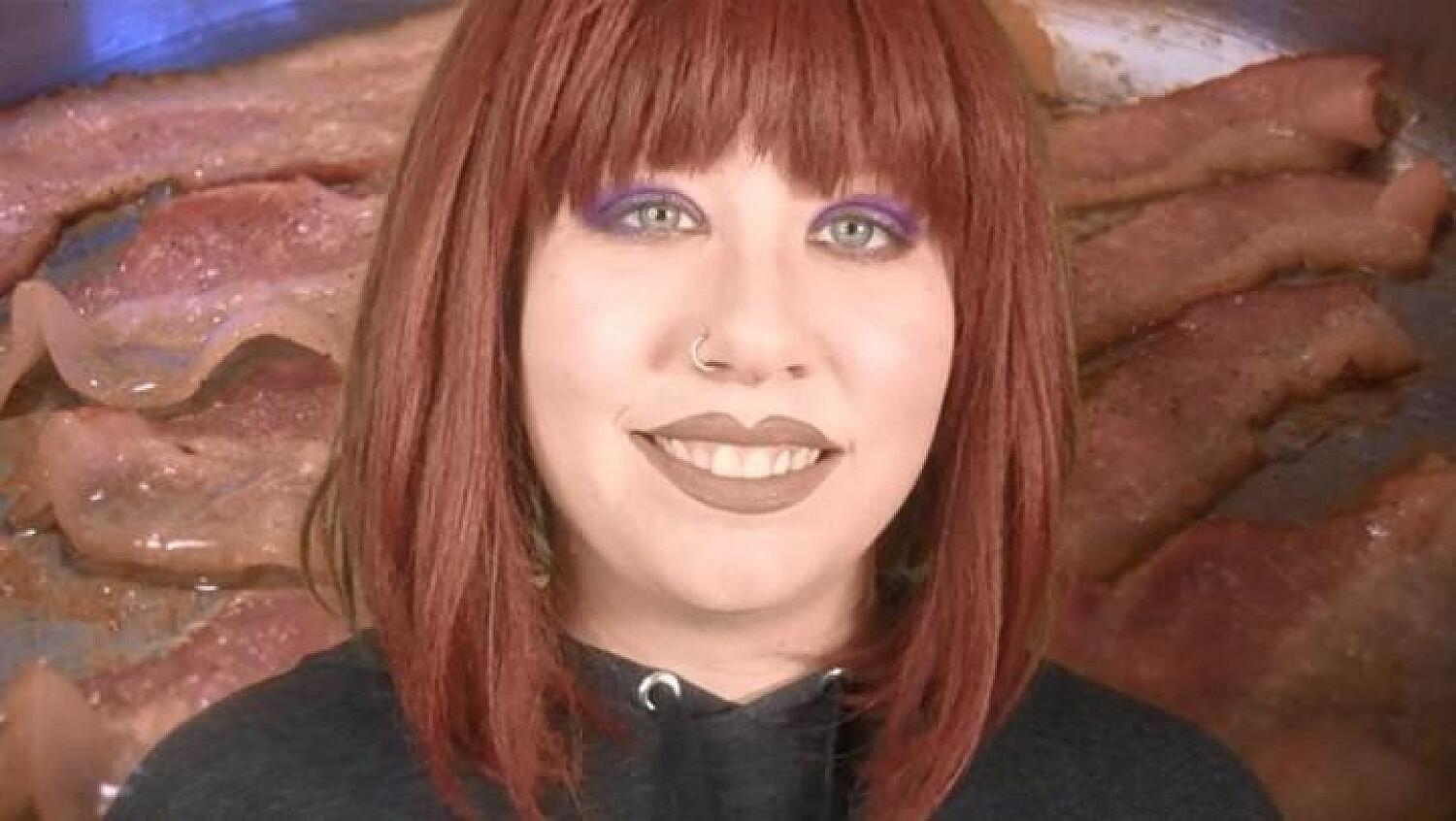 Into Gaining-Pig Slave