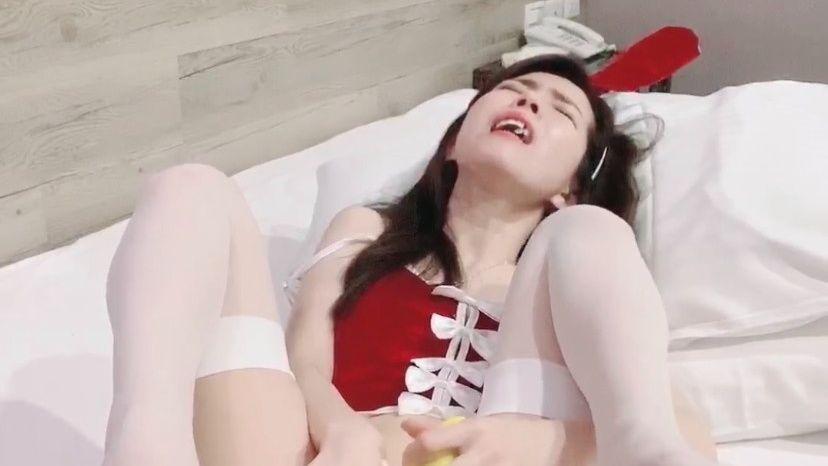 Let The Squirt Queen Soothe Your Loneliness