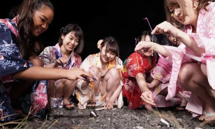Rika Mari - Whoever's Sparkler Burns Out First Has to Do What the Other Person Says! Part 1