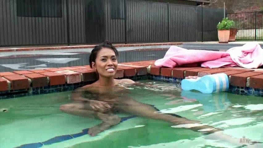 Sweet Mango - Nudism