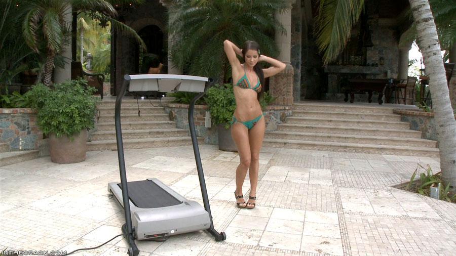 374 Lexa: Watch Walk I Can Do