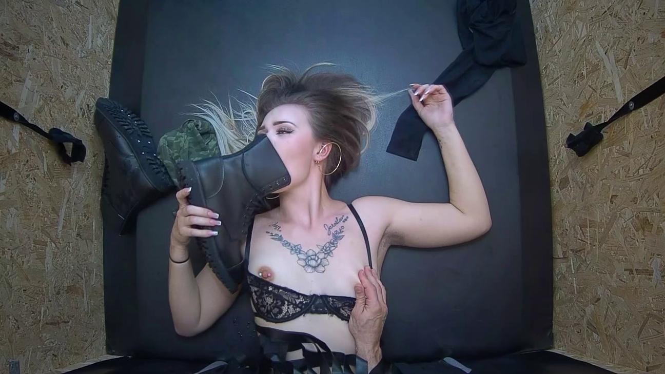 Army Guys Get Her Into a Monster Squirt