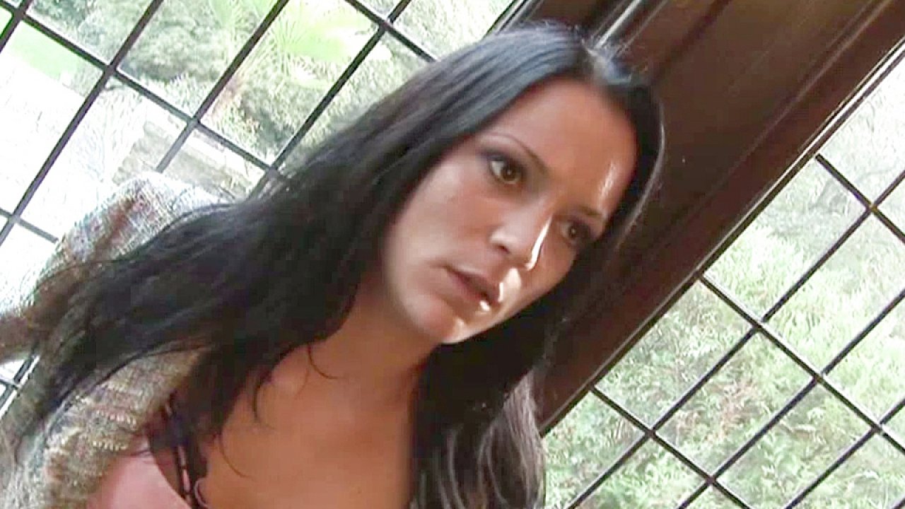 Vanessa Hill Is Fucked While She Sucks Another Guy And They DP Her Too