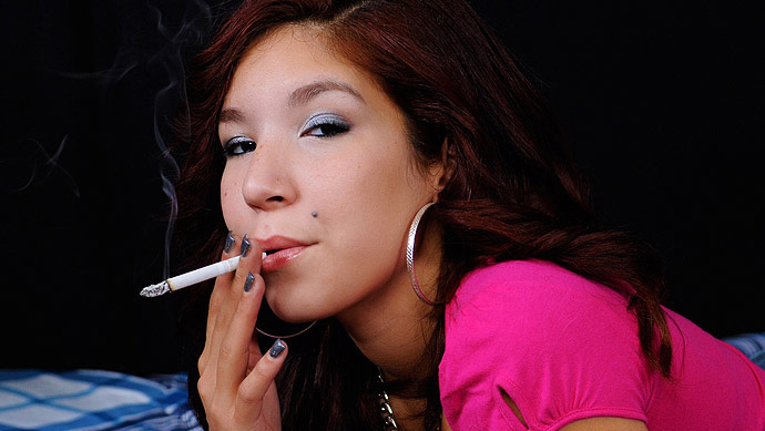Leah Cortez Blow Smoke When Pumping Cock