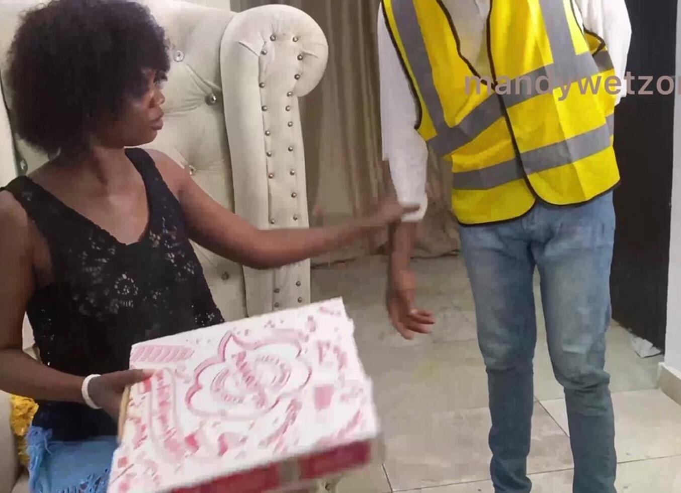 Pizza Delivery Guy Collected His Fee In Kind As Am Cashless