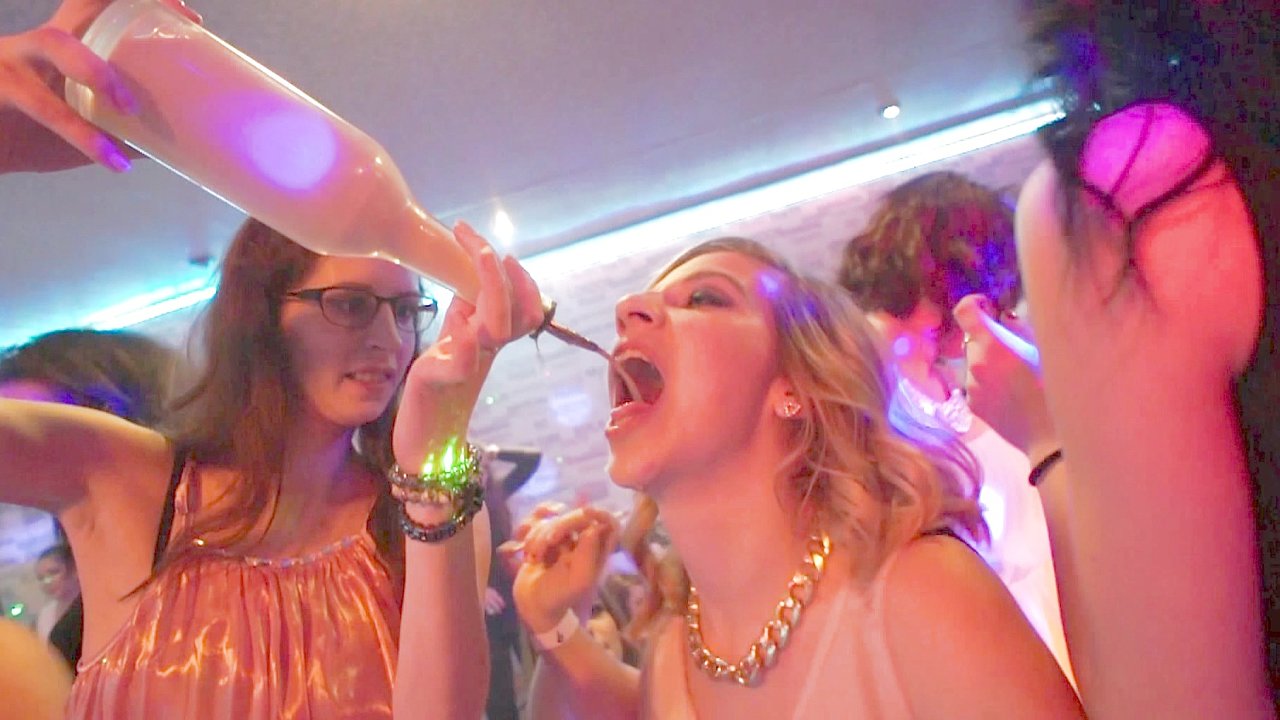 Ladies Getting Lapdances By Hung Studs Before Getting Laid
