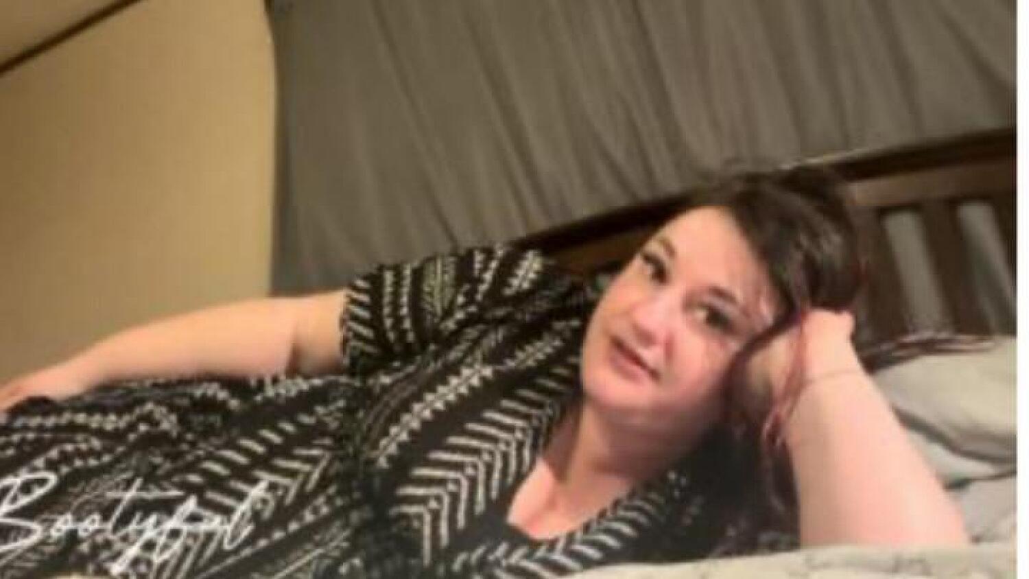 15 Min Under The Bed Muffled Fart Audio Compilation