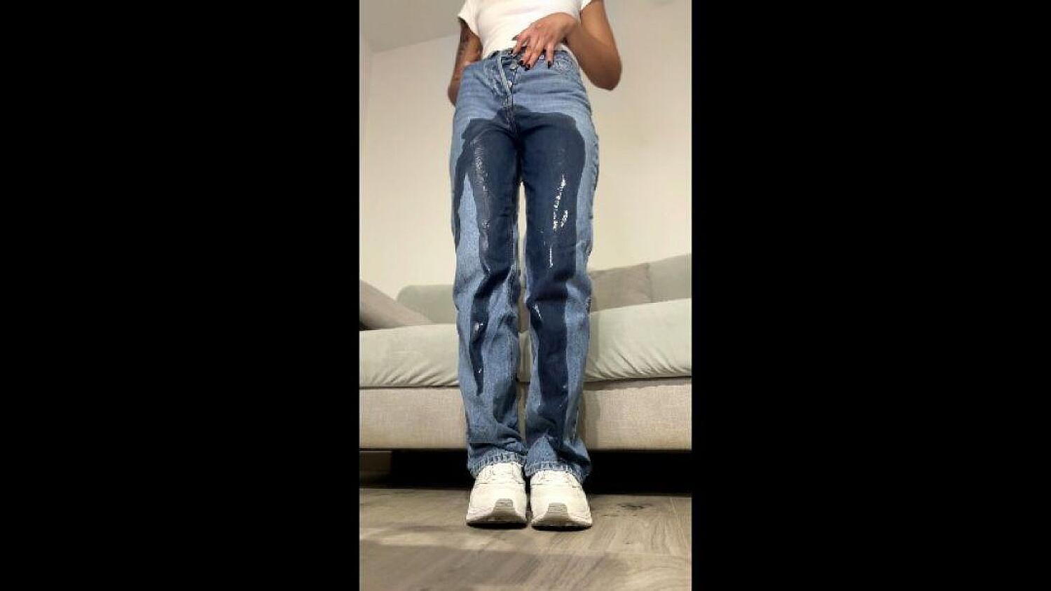 Why Does Peeing My Jeans Feel So Incredibly Good
