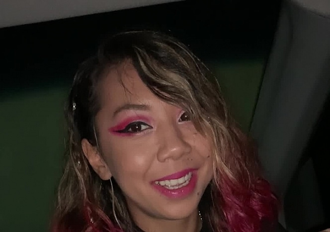Kimberly Chi Smokes and Fucks Me in Front of Friends in My Truck
