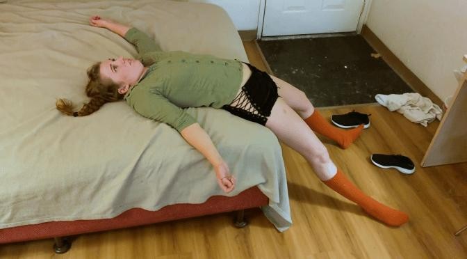 Stephie Dies with Socks