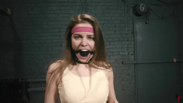 Hot Gag Dance From Leya 3