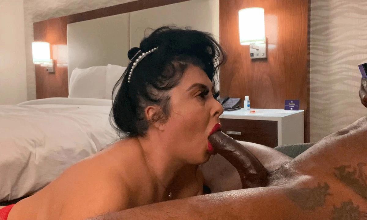 Jaylene Rio's Cam Show Facial