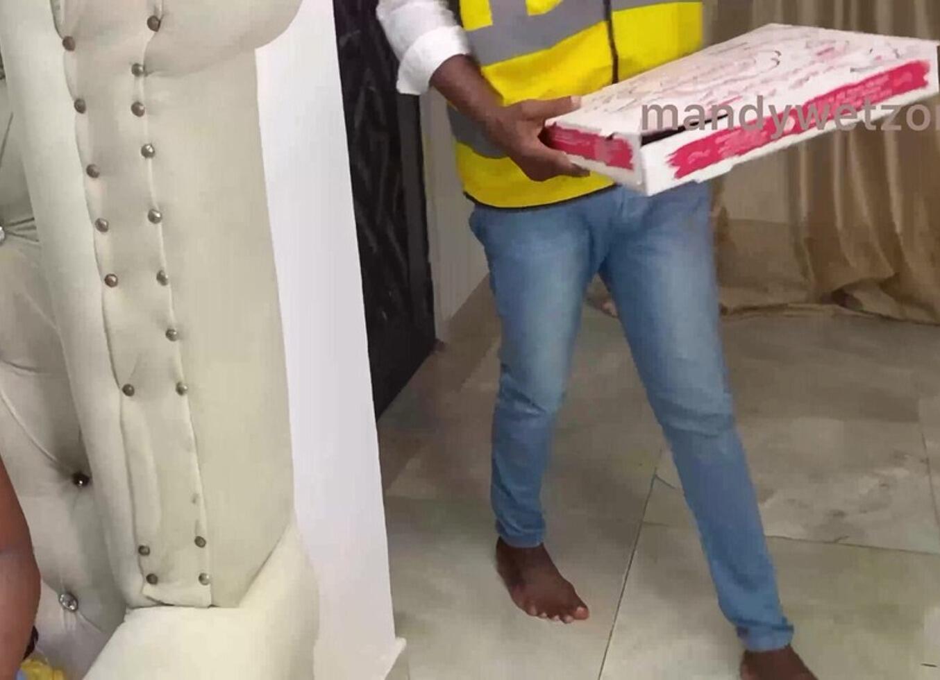 Lonely House Wife Pays Off Pizza Delivery Guy In Kind