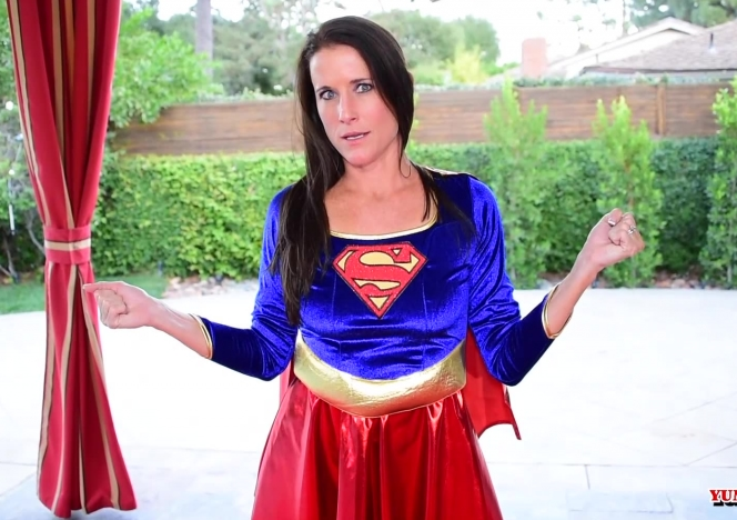 Super Girl Cosplay BJ