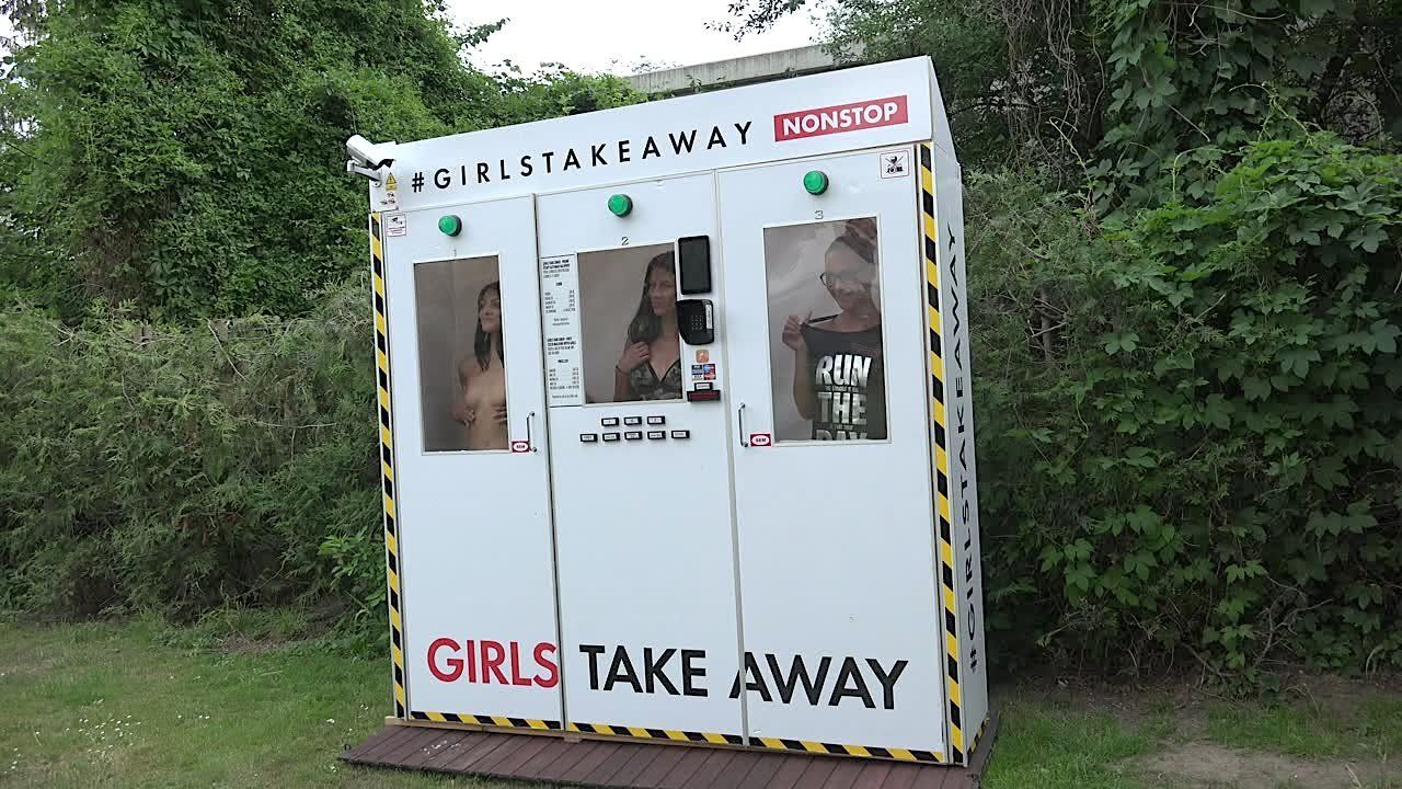 Czech Girl Naomi Bennet in Girlstakeaway