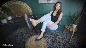 Relax and Dangle - Screenshot 1 of 4 - Stella Liberty