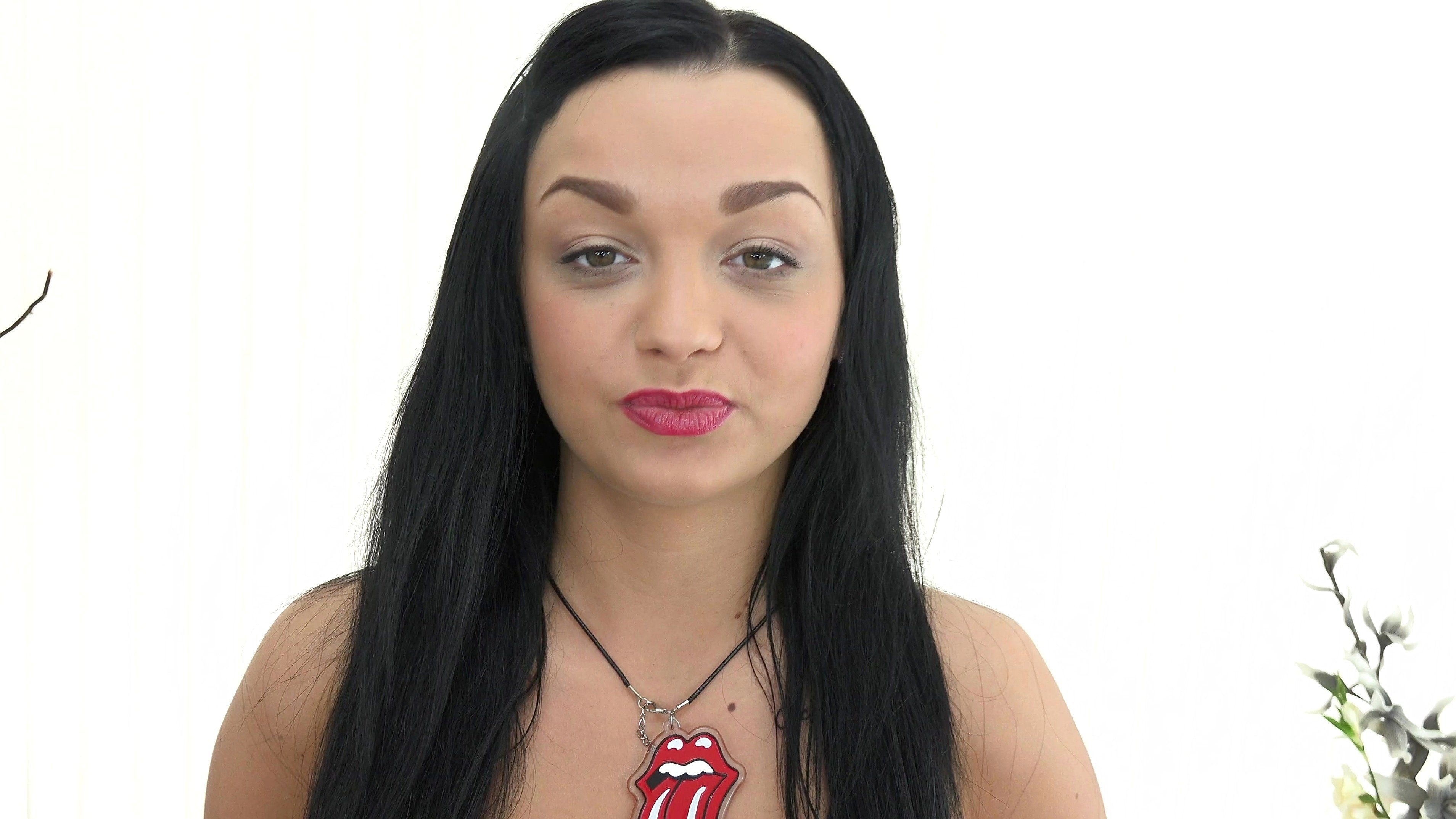 A Deep Double Penetration Has This Rocker Chick Cumming Hard