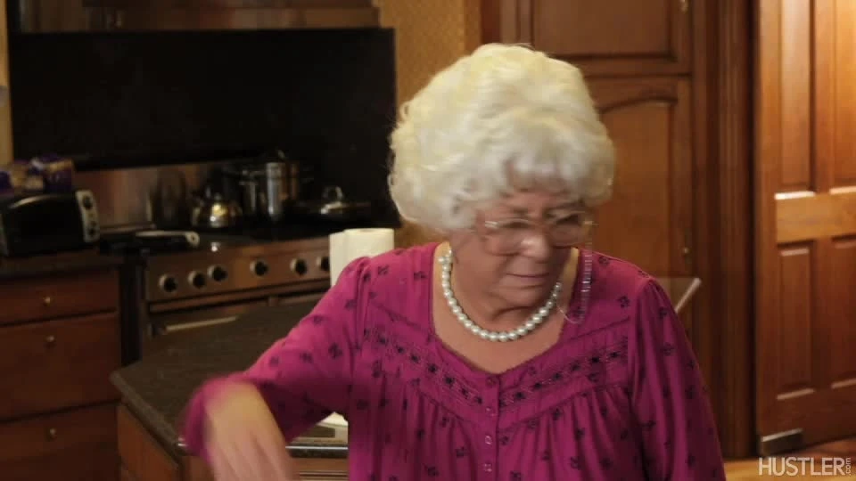 Luna Azul in This Aint the Golden Girls XXX Pt. 2