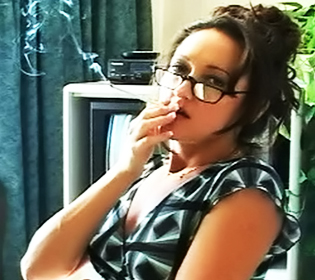 Michelle Wants to Get Laid While She Smokes