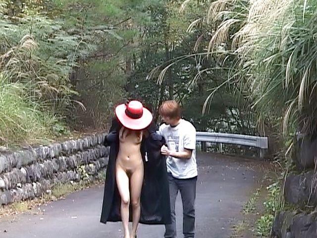 Outdoor Sensations with Superb Suzue Mona