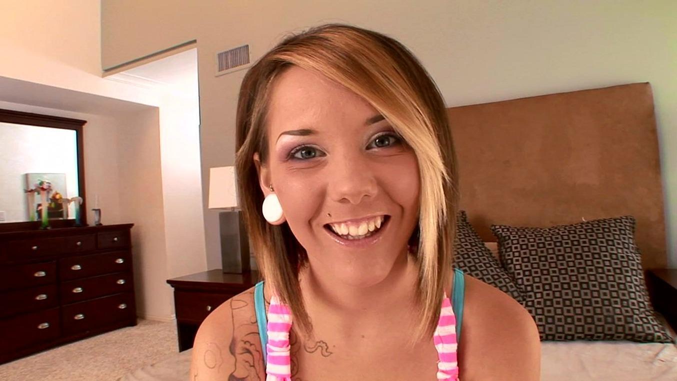 Ashton Pierce - Must-Watch