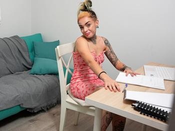 I Know What I'm Coming For!!! I Am Lady Medusa and I Am Going to Fuck My Teacher. with This Hot Body, Who Could Resist?