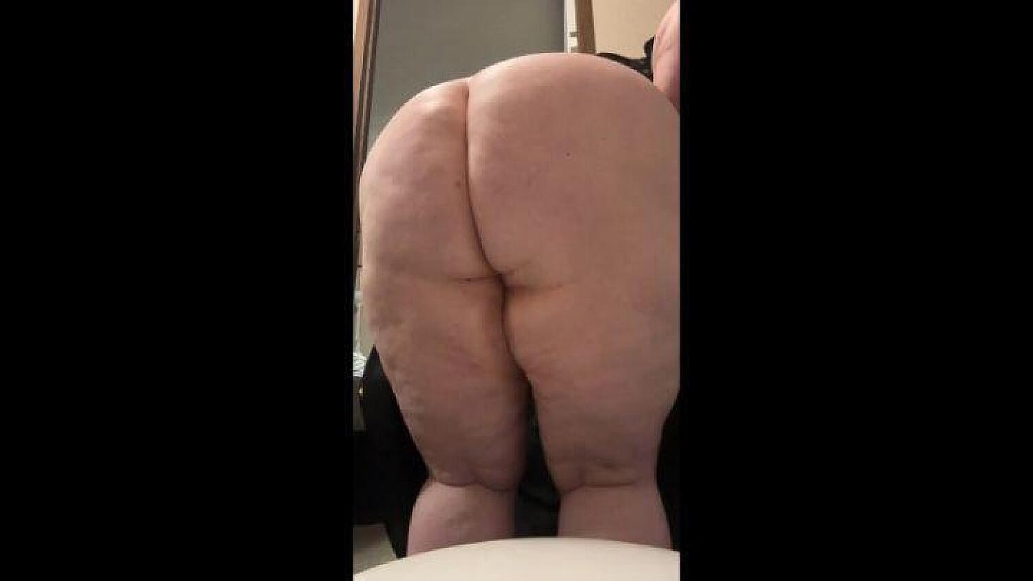 Smelly Farts - Are You Ready For Smelly Goodness