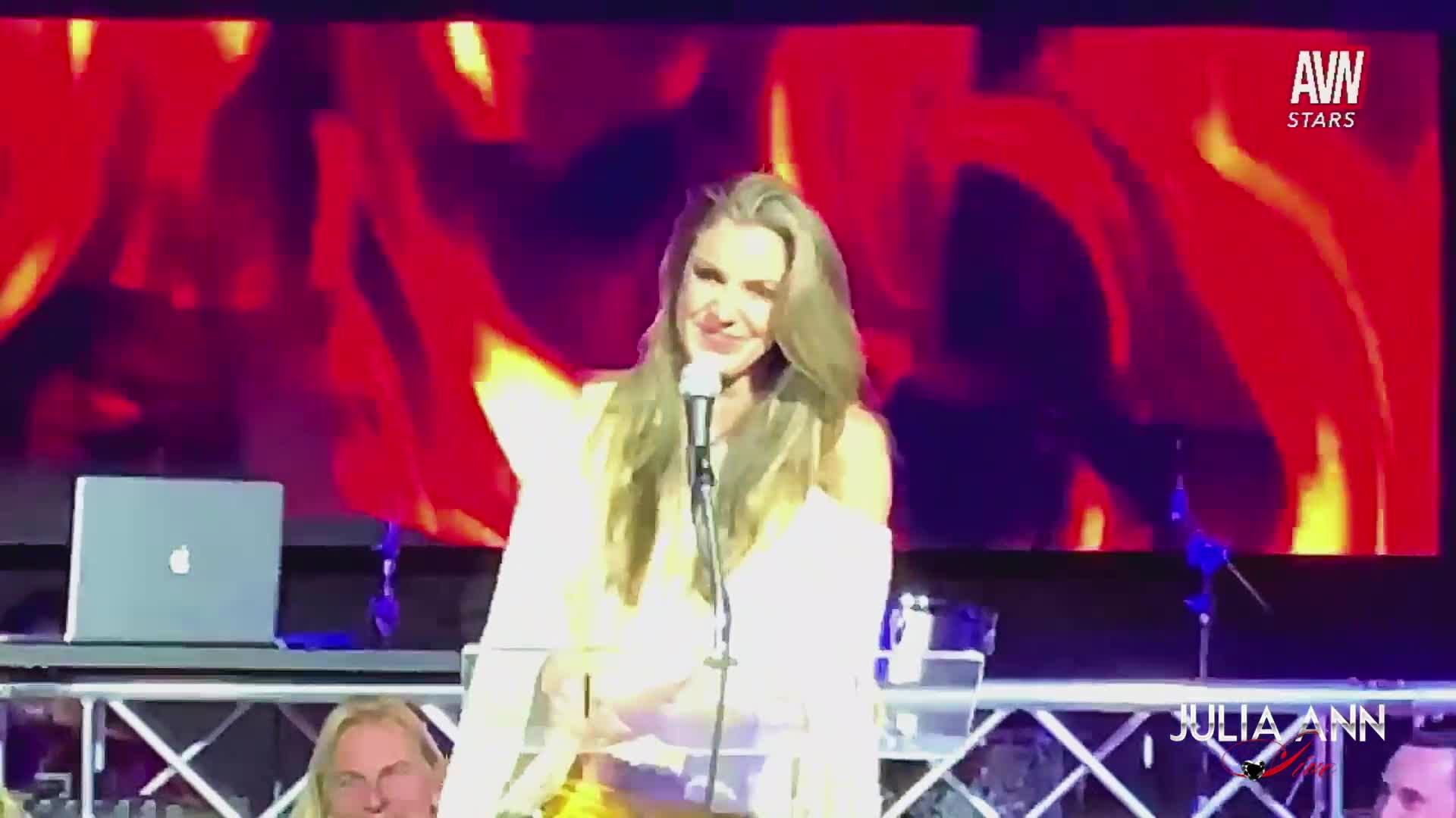 My Avn Roast Continues! the Beautiful Kayla Paige!