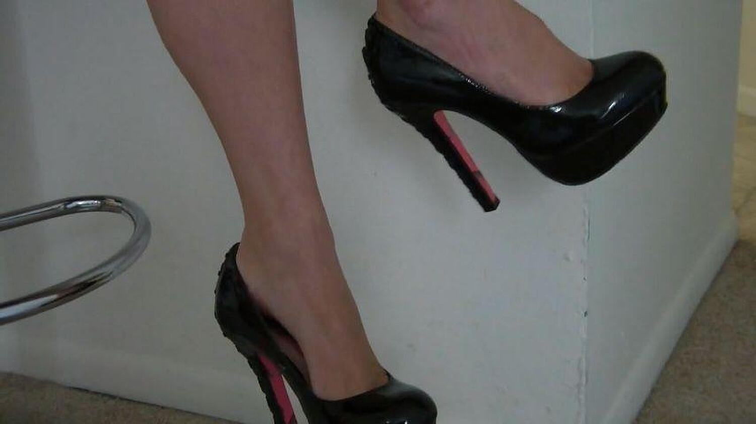 Roxie Dangles Her High Heels